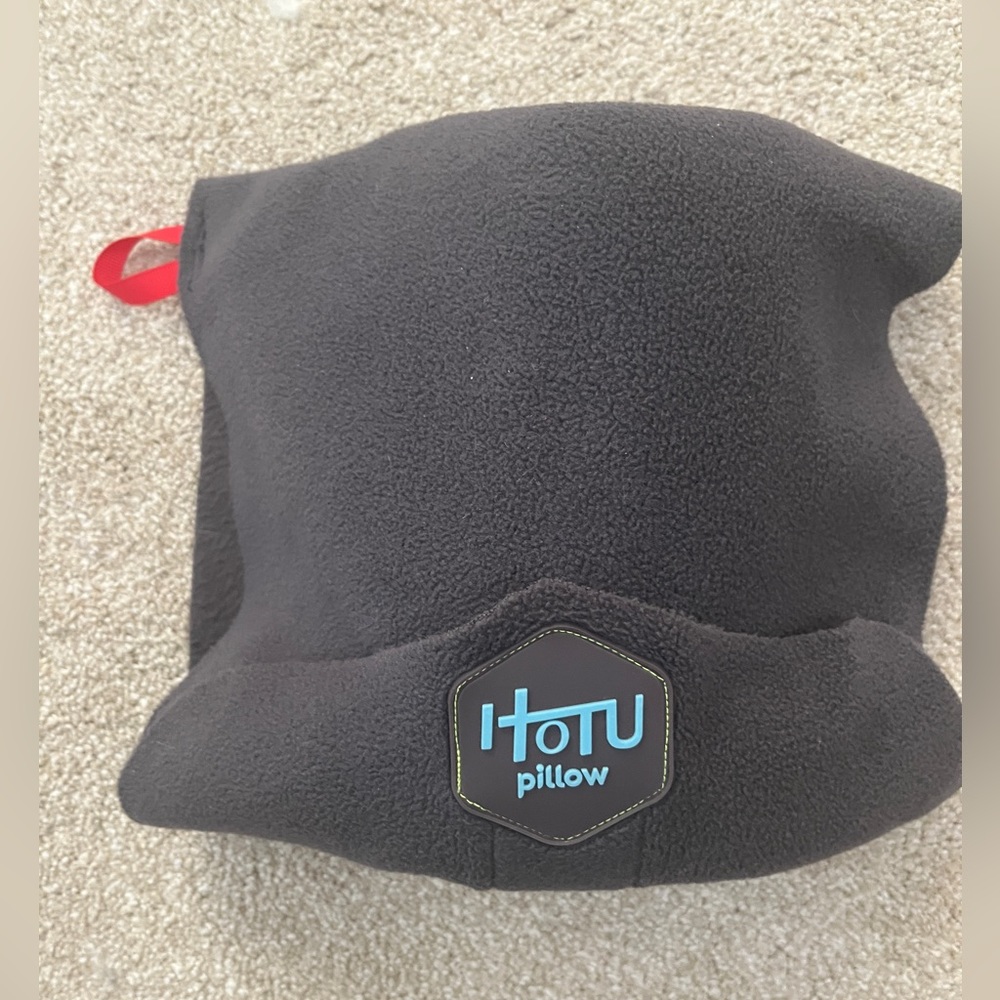 Hotu Travel Pillow for Neck Support Super Soft Neck Pillow with Shoulder Support